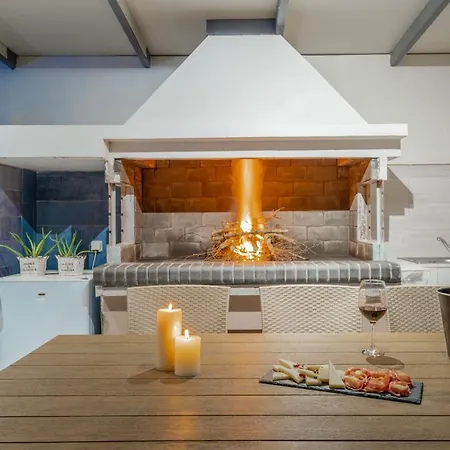 Βίλα Pergola Παντοκράτωρ